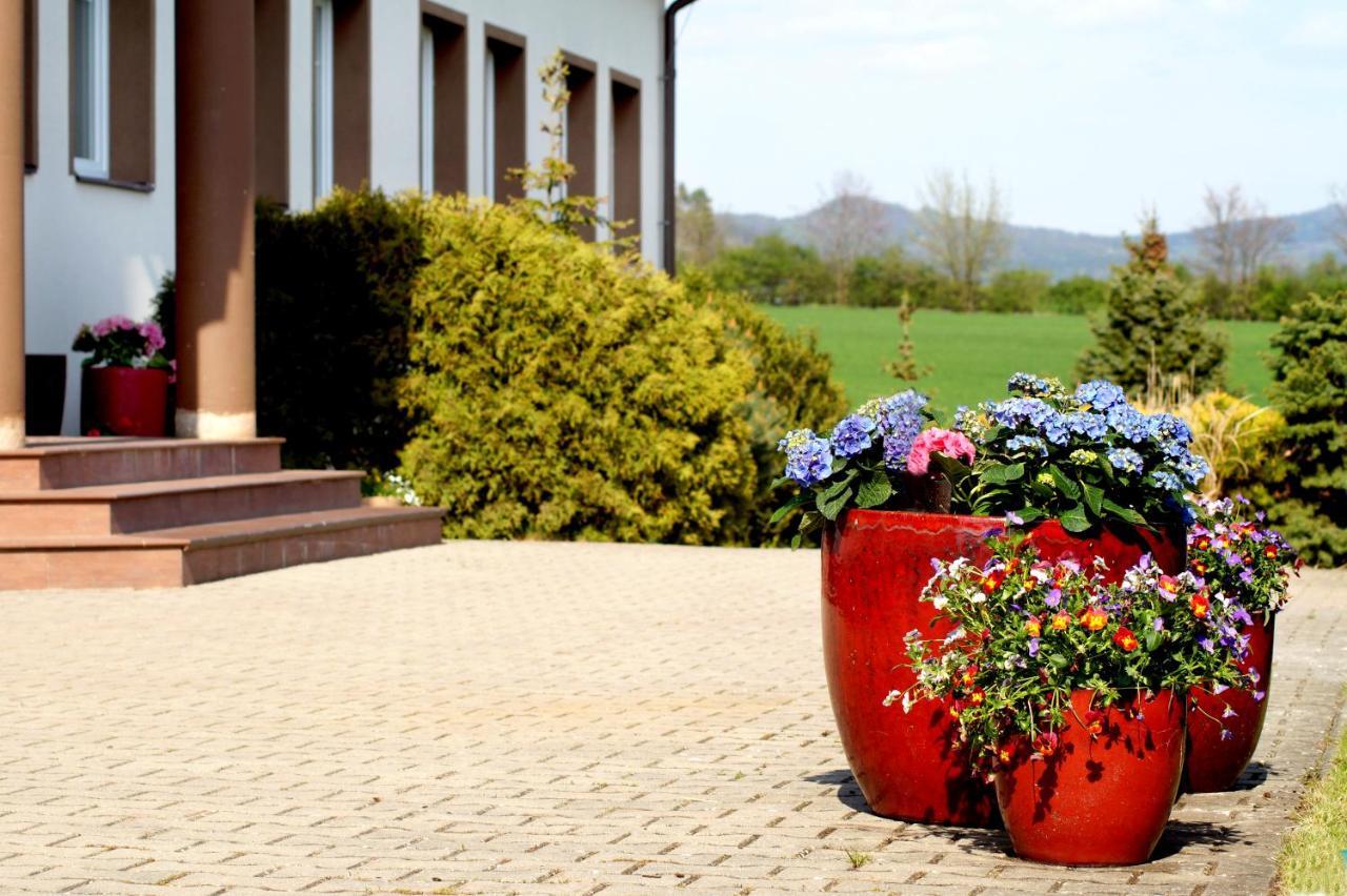 Hotel BRADA Jičín Buitenkant foto